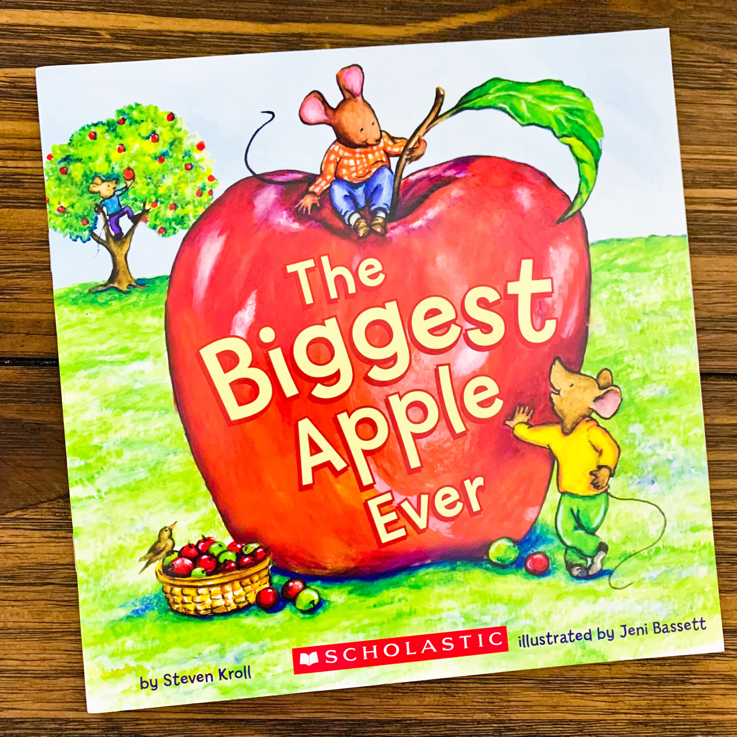 9 Fun Apple Books and Activities for Preschool Children