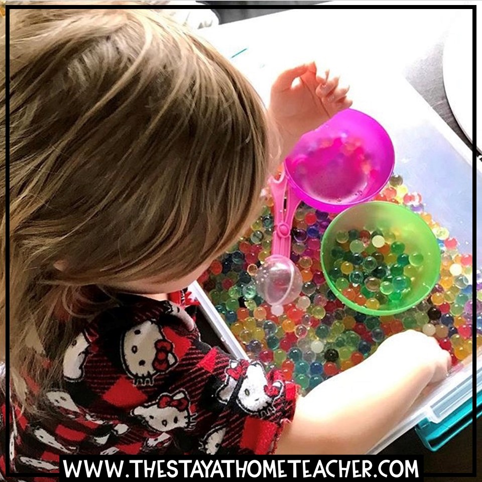 water beads sensory bin